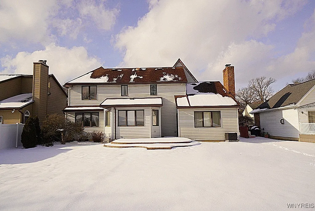 321 Daniel Drive, North Tonawanda, New York 14120, North Tonawanda, New York 14120, 4 Bedrooms Bedrooms, 8 Rooms Rooms,2 BathroomsBathrooms,Residential,Closed,321 Daniel Drive, North Tonawanda, New York 14120,0,B1582490