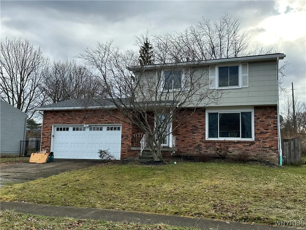 3971 Autumnway Lane, Hamburg, New York 14075, Hamburg, New York 14075, 3 Bedrooms Bedrooms, 6 Rooms Rooms,1 BathroomBathrooms,Residential,Closed,3971 Autumnway Lane, Hamburg, New York 14075,0,B1582551