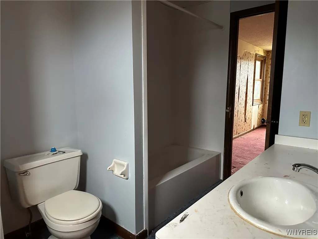 3971 Autumnway Lane, Hamburg, New York 14075, Hamburg, New York 14075, 3 Bedrooms Bedrooms, 6 Rooms Rooms,1 BathroomBathrooms,Residential,Closed,3971 Autumnway Lane, Hamburg, New York 14075,0,B1582551