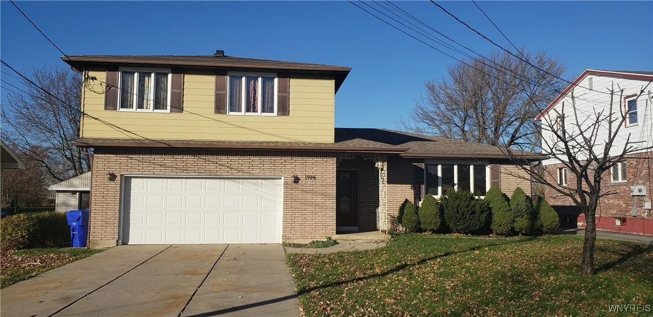 1506 Center Road, West Seneca, New York 14224, West Seneca, New York 14224, 5 Bedrooms Bedrooms, ,2 BathroomsBathrooms,Residential,Closed,1506 Center Road, West Seneca, New York 14224,0,B1582595