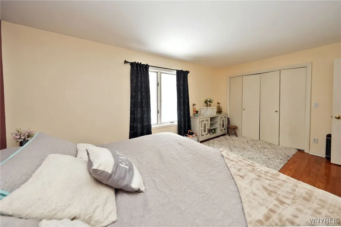 21 Lakeridge Drive, Orchard Park, New York 14127, Orchard Park, New York 14127, 3 Bedrooms Bedrooms, 12 Rooms Rooms,2 BathroomsBathrooms,Residential,Closed,21 Lakeridge Drive, Orchard Park, New York 14127,0,B1582606