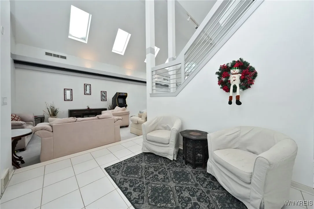 21 Lakeridge Drive, Orchard Park, New York 14127, Orchard Park, New York 14127, 3 Bedrooms Bedrooms, 12 Rooms Rooms,2 BathroomsBathrooms,Residential,Closed,21 Lakeridge Drive, Orchard Park, New York 14127,0,B1582606