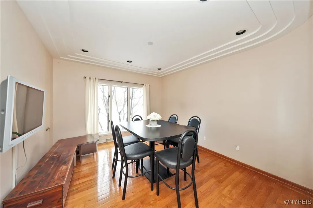 21 Lakeridge Drive, Orchard Park, New York 14127, Orchard Park, New York 14127, 3 Bedrooms Bedrooms, 12 Rooms Rooms,2 BathroomsBathrooms,Residential,Closed,21 Lakeridge Drive, Orchard Park, New York 14127,0,B1582606