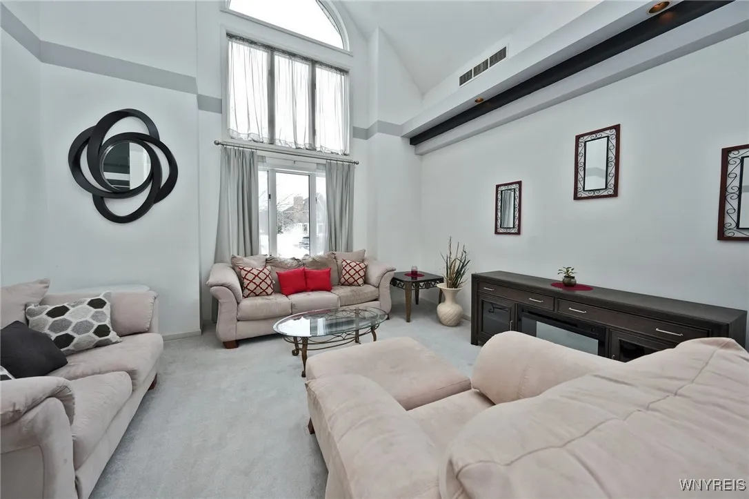 21 Lakeridge Drive, Orchard Park, New York 14127, Orchard Park, New York 14127, 3 Bedrooms Bedrooms, 12 Rooms Rooms,2 BathroomsBathrooms,Residential,Closed,21 Lakeridge Drive, Orchard Park, New York 14127,0,B1582606