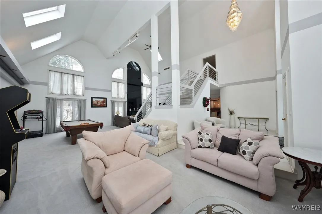 21 Lakeridge Drive, Orchard Park, New York 14127, Orchard Park, New York 14127, 3 Bedrooms Bedrooms, 12 Rooms Rooms,2 BathroomsBathrooms,Residential,Closed,21 Lakeridge Drive, Orchard Park, New York 14127,0,B1582606