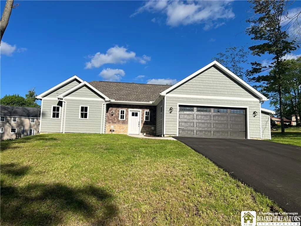 113 Warwick Road, Ellicott, New York 14701, Ellicott, New York 14701, 3 Bedrooms Bedrooms, 6 Rooms Rooms,2 BathroomsBathrooms,Residential,For Sale,113 Warwick Road, Ellicott, New York 14701,0,R1582646