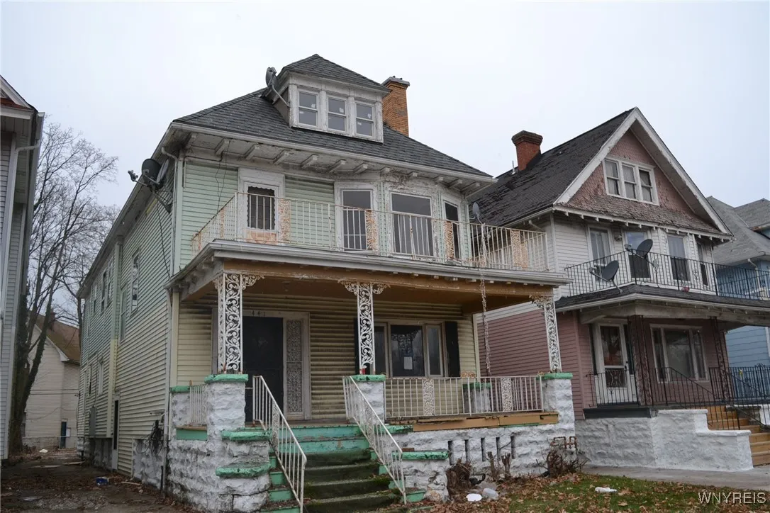 441 Humboldt Parkway, Buffalo, New York 14208, Buffalo, New York 14208, 5 Bedrooms Bedrooms, ,2 BathroomsBathrooms,Residential,Closed,441 Humboldt Parkway, Buffalo, New York 14208,0,B1582767
