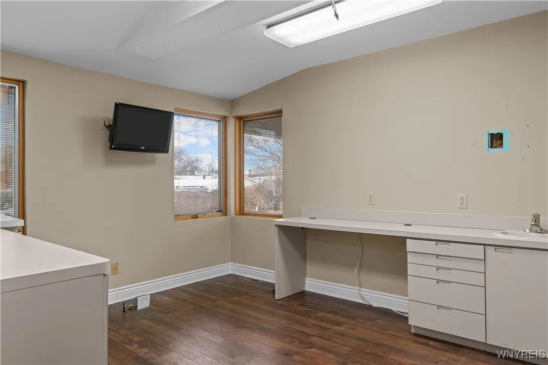 491 Delaware Street, Tonawanda-city, New York 1415, Tonawanda, New York 14150, ,Commercial Lease,Closed,491 Delaware Street, Tonawanda-city, New York 1415,0,B1582811