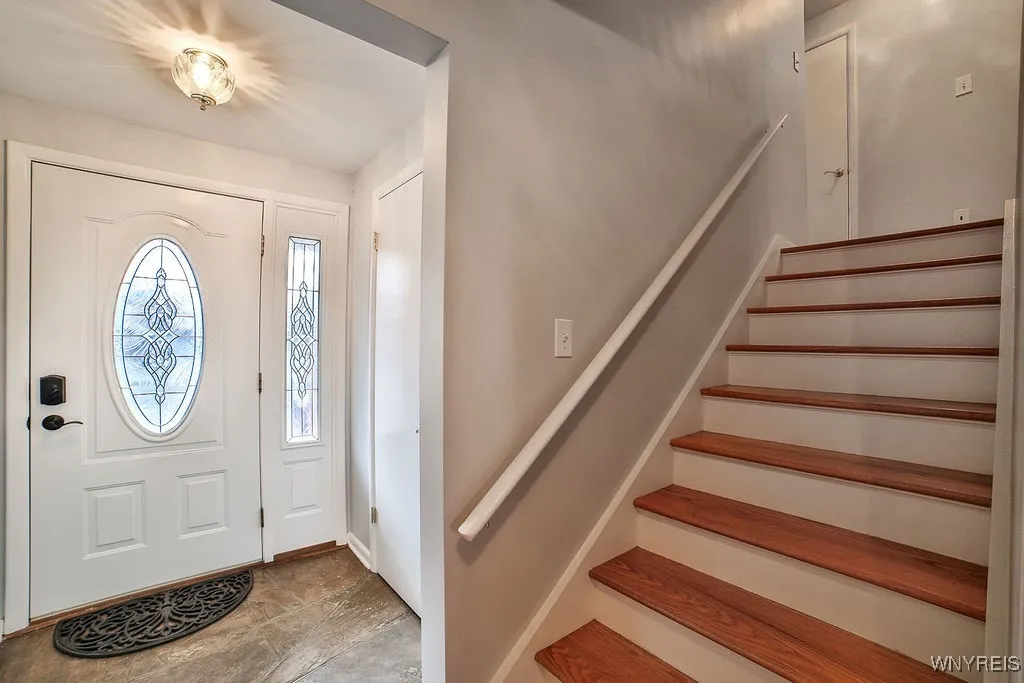 1525 Red Jacket Road, Grand Island, New York 14072, Grand Island, New York 14072, 3 Bedrooms Bedrooms, 11 Rooms Rooms,1 BathroomBathrooms,Residential,Closed,1525 Red Jacket Road, Grand Island, New York 14072,0,B1579205