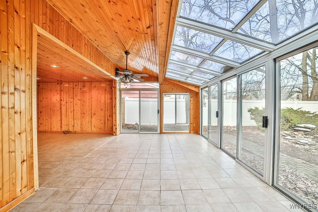 1525 Red Jacket Road, Grand Island, New York 14072, Grand Island, New York 14072, 3 Bedrooms Bedrooms, 11 Rooms Rooms,1 BathroomBathrooms,Residential,Closed,1525 Red Jacket Road, Grand Island, New York 14072,0,B1579205