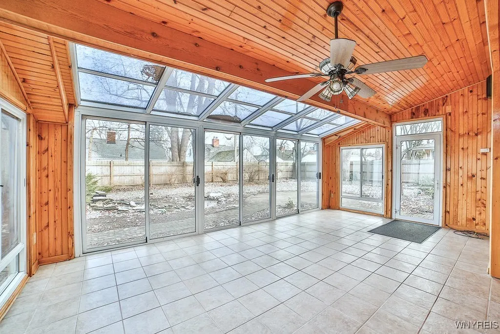 1525 Red Jacket Road, Grand Island, New York 14072, Grand Island, New York 14072, 3 Bedrooms Bedrooms, 11 Rooms Rooms,1 BathroomBathrooms,Residential,Closed,1525 Red Jacket Road, Grand Island, New York 14072,0,B1579205