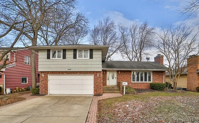1525 Red Jacket Road, Grand Island, New York 14072, Grand Island, New York 14072, 3 Bedrooms Bedrooms, 11 Rooms Rooms,1 BathroomBathrooms,Residential,Closed,1525 Red Jacket Road, Grand Island, New York 14072,0,B1579205