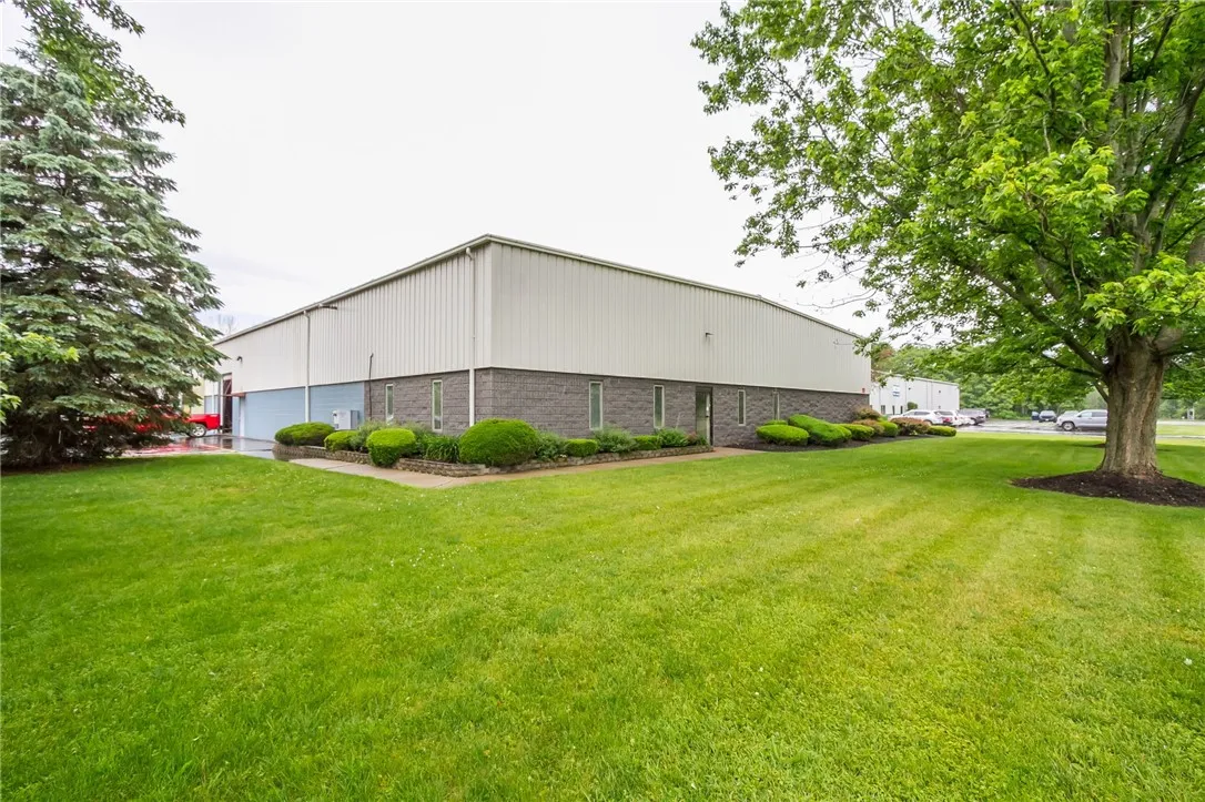 2081 Division Street, Palmyra, New York 14522, Palmyra, New York 14522, ,Commercial Lease,For Rent,2081 Division Street, Palmyra, New York 14522,R1582898