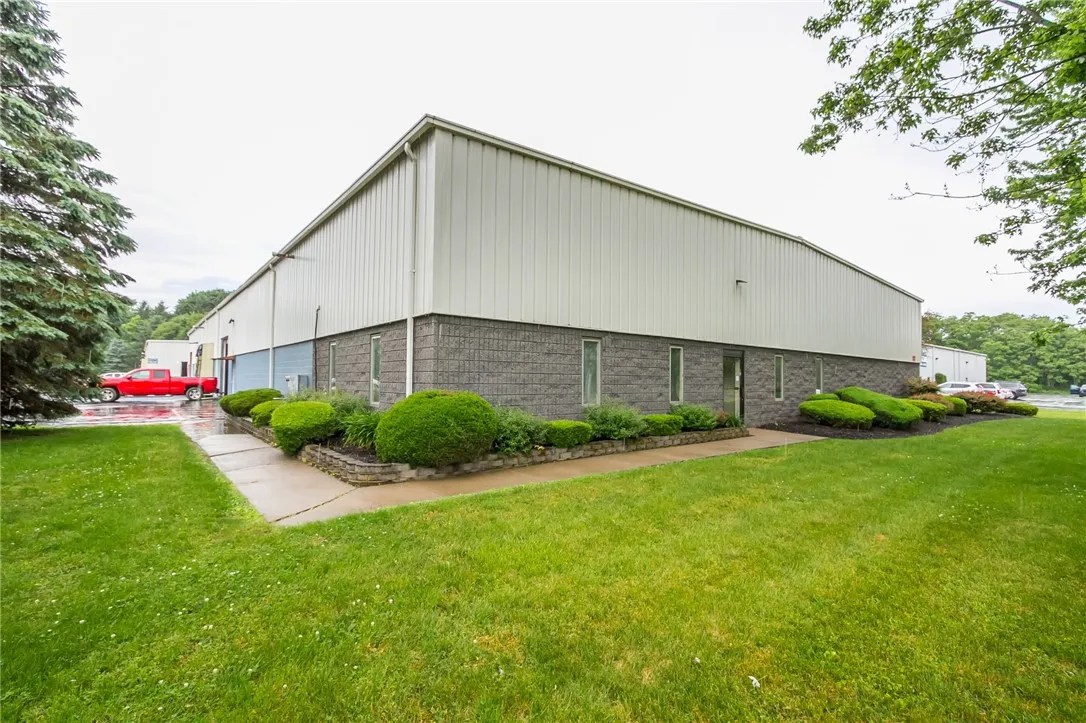 2081 Division Street, Palmyra, New York 14522, Palmyra, New York 14522, ,Commercial Lease,For Rent,2081 Division Street, Palmyra, New York 14522,R1582898