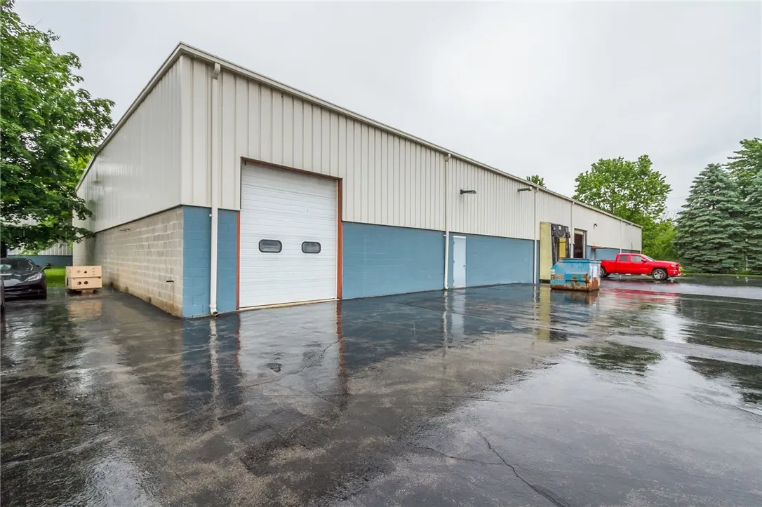 2081 Division Street, Palmyra, New York 14522, Palmyra, New York 14522, ,Commercial Lease,For Rent,2081 Division Street, Palmyra, New York 14522,R1582898