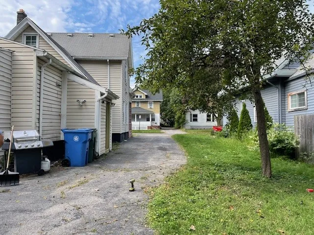 218 Wetmore Park, Rochester, New York 14606, Rochester, New York 14606, 5 Bedrooms Bedrooms, 7 Rooms Rooms,1 BathroomBathrooms,Residential,Closed,218 Wetmore Park, Rochester, New York 14606,0,R1582825