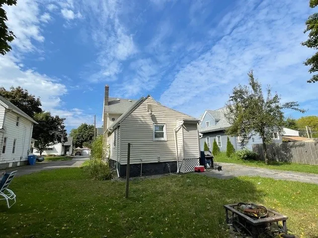 218 Wetmore Park, Rochester, New York 14606, Rochester, New York 14606, 5 Bedrooms Bedrooms, 7 Rooms Rooms,1 BathroomBathrooms,Residential,Closed,218 Wetmore Park, Rochester, New York 14606,0,R1582825