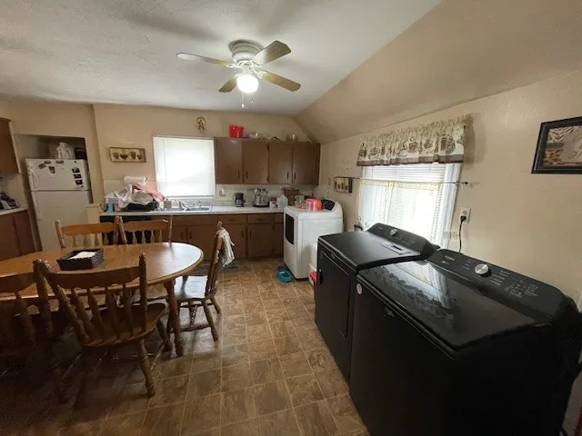 218 Wetmore Park, Rochester, New York 14606, Rochester, New York 14606, 5 Bedrooms Bedrooms, 7 Rooms Rooms,1 BathroomBathrooms,Residential,Closed,218 Wetmore Park, Rochester, New York 14606,0,R1582825