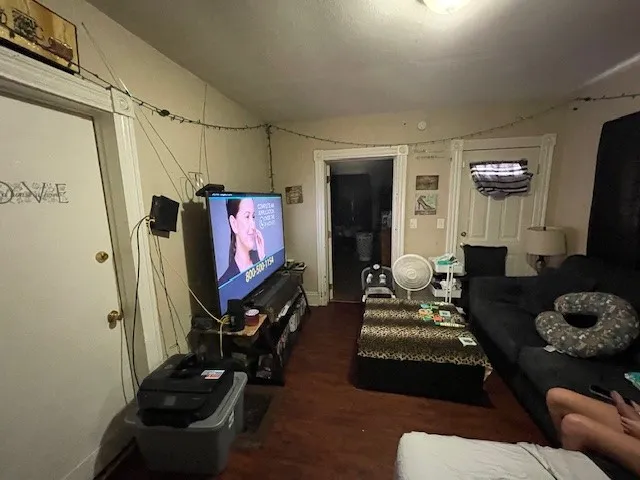 218 Wetmore Park, Rochester, New York 14606, Rochester, New York 14606, 5 Bedrooms Bedrooms, 7 Rooms Rooms,1 BathroomBathrooms,Residential,Closed,218 Wetmore Park, Rochester, New York 14606,0,R1582825