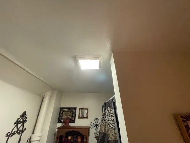 218 Wetmore Park, Rochester, New York 14606, Rochester, New York 14606, 5 Bedrooms Bedrooms, 7 Rooms Rooms,1 BathroomBathrooms,Residential,Closed,218 Wetmore Park, Rochester, New York 14606,0,R1582825