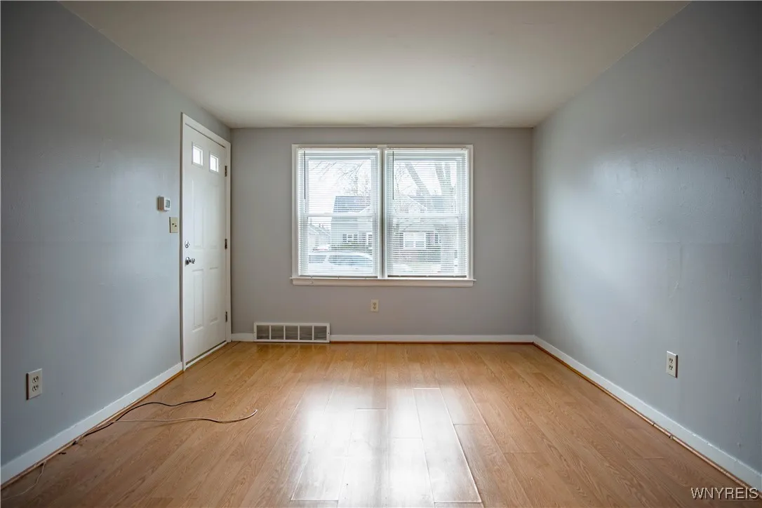 RIGHT SIDE LIVING ROOM