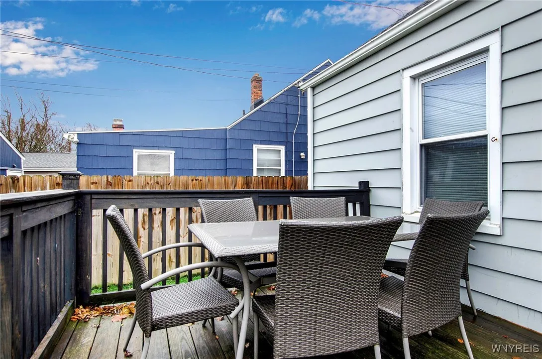 1733 Parker Boulevard Boulevard, Tonawanda-town, N, Tonawanda, New York 14150, 3 Bedrooms Bedrooms, 6 Rooms Rooms,1 BathroomBathrooms,Residential,Closed,1733 Parker Boulevard Boulevard, Tonawanda-town, N,0,B1582248