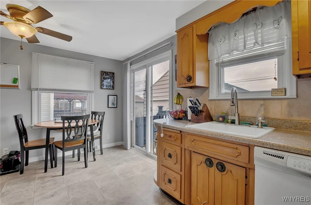 1733 Parker Boulevard Boulevard, Tonawanda-town, N, Tonawanda, New York 14150, 3 Bedrooms Bedrooms, 6 Rooms Rooms,1 BathroomBathrooms,Residential,Closed,1733 Parker Boulevard Boulevard, Tonawanda-town, N,0,B1582248
