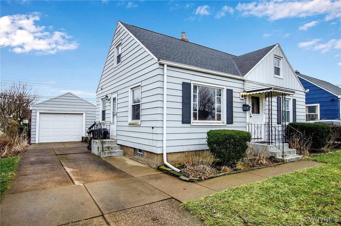 1733 Parker Boulevard Boulevard, Tonawanda-town, N, Tonawanda, New York 14150, 3 Bedrooms Bedrooms, 6 Rooms Rooms,1 BathroomBathrooms,Residential,Closed,1733 Parker Boulevard Boulevard, Tonawanda-town, N,0,B1582248