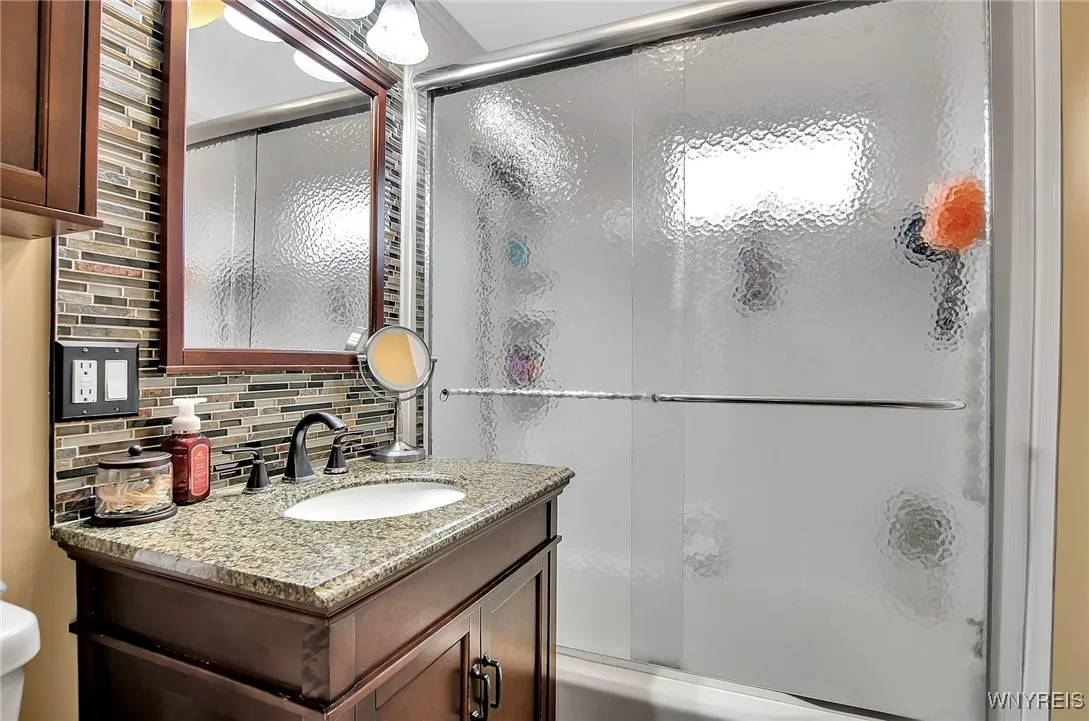 1733 Parker Boulevard Boulevard, Tonawanda-town, N, Tonawanda, New York 14150, 3 Bedrooms Bedrooms, 6 Rooms Rooms,1 BathroomBathrooms,Residential,Closed,1733 Parker Boulevard Boulevard, Tonawanda-town, N,0,B1582248