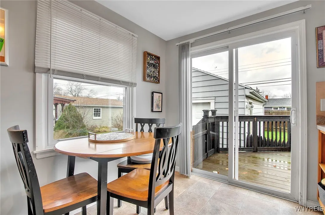 1733 Parker Boulevard Boulevard, Tonawanda-town, N, Tonawanda, New York 14150, 3 Bedrooms Bedrooms, 6 Rooms Rooms,1 BathroomBathrooms,Residential,Closed,1733 Parker Boulevard Boulevard, Tonawanda-town, N,0,B1582248