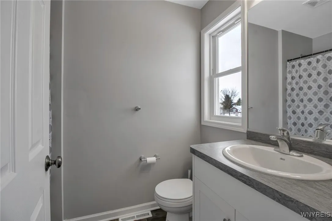 385 Mill Road, Aurora, New York 14052, Aurora, New York 14052, 3 Bedrooms Bedrooms, 9 Rooms Rooms,2 BathroomsBathrooms,Residential,Closed,385 Mill Road, Aurora, New York 14052,0,B1583161