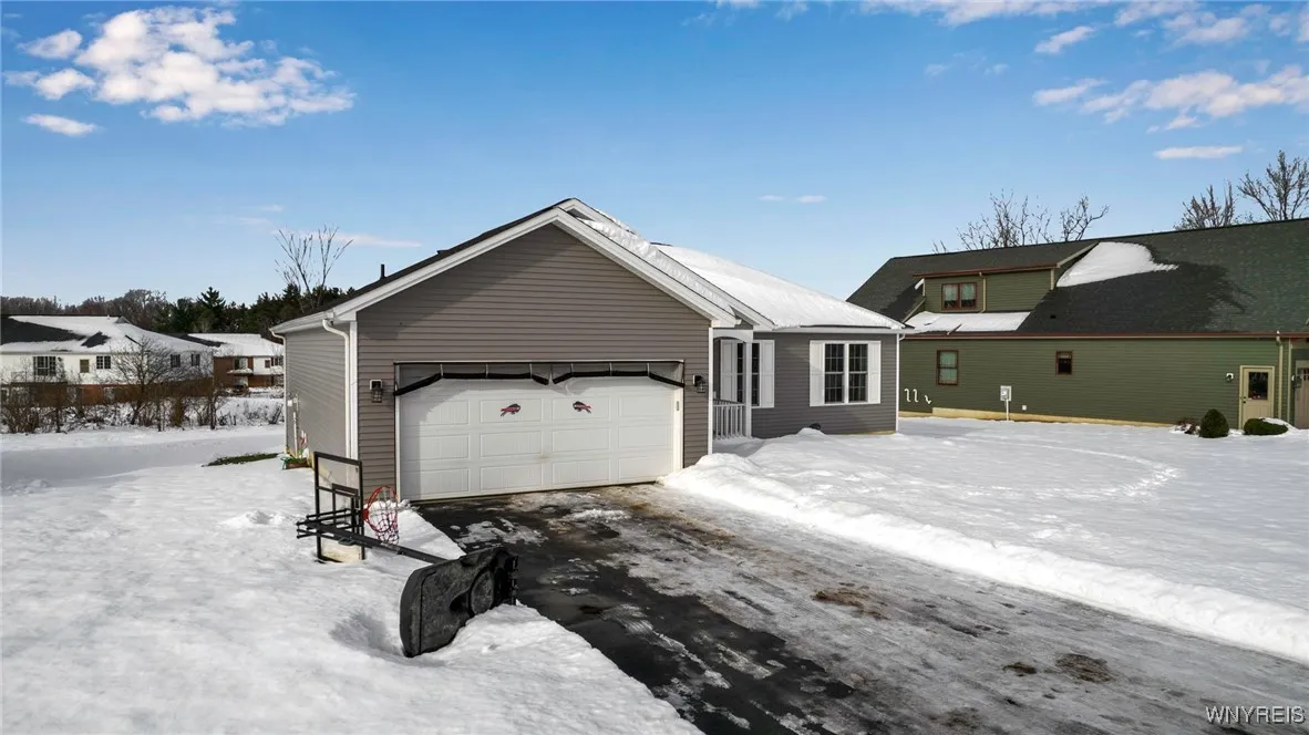 385 Mill Road, Aurora, New York 14052, Aurora, New York 14052, 3 Bedrooms Bedrooms, 9 Rooms Rooms,2 BathroomsBathrooms,Residential,Closed,385 Mill Road, Aurora, New York 14052,0,B1583161