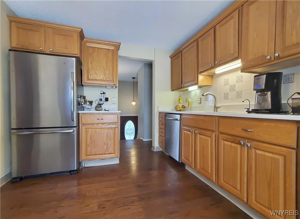 264 Oakbrook Drive, West Seneca, New York 14224, West Seneca, New York 14224, 3 Bedrooms Bedrooms, 8 Rooms Rooms,1 BathroomBathrooms,Residential,Closed,264 Oakbrook Drive, West Seneca, New York 14224,0,B1583003