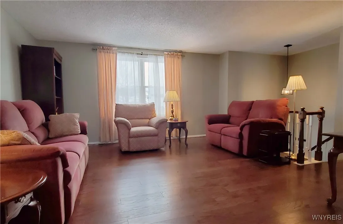 264 Oakbrook Drive, West Seneca, New York 14224, West Seneca, New York 14224, 3 Bedrooms Bedrooms, 8 Rooms Rooms,1 BathroomBathrooms,Residential,Closed,264 Oakbrook Drive, West Seneca, New York 14224,0,B1583003