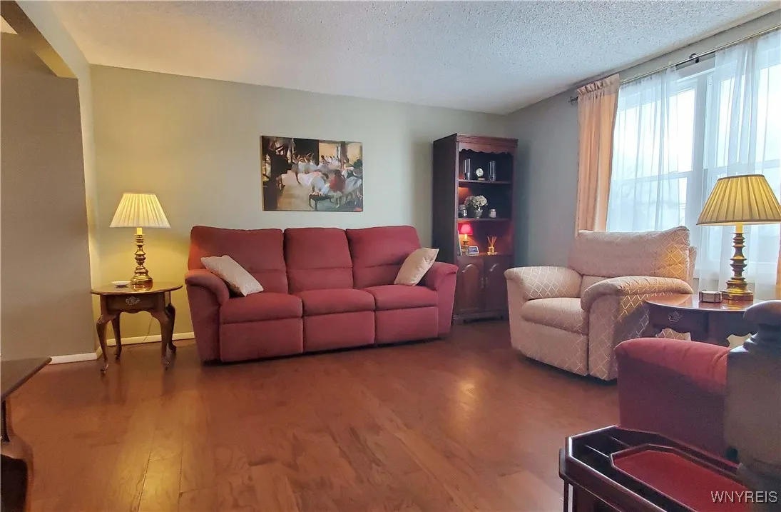 264 Oakbrook Drive, West Seneca, New York 14224, West Seneca, New York 14224, 3 Bedrooms Bedrooms, 8 Rooms Rooms,1 BathroomBathrooms,Residential,Closed,264 Oakbrook Drive, West Seneca, New York 14224,0,B1583003