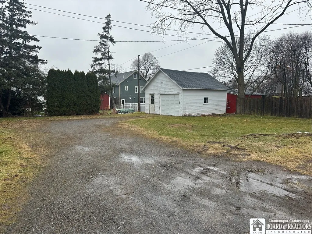 25 Hazard Parkway, Albion, New York 14411, Albion, New York 14411, 4 Bedrooms Bedrooms, 9 Rooms Rooms,1 BathroomBathrooms,Residential,Closed,25 Hazard Parkway, Albion, New York 14411,0,R1581781