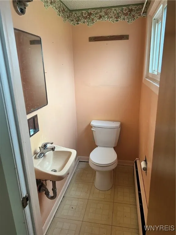 51 Dalewood Drive, Amherst, New York 14228, Amherst, New York 14228, 3 Bedrooms Bedrooms, 7 Rooms Rooms,1 BathroomBathrooms,Residential,Closed,51 Dalewood Drive, Amherst, New York 14228,0,B1583190
