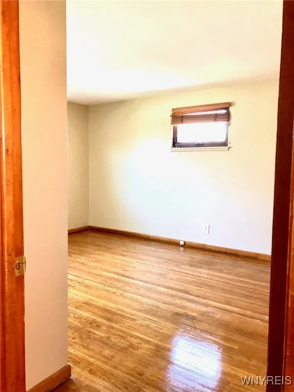49 Glenside Avenue, Tonawanda-town, New York 14223, Tonawanda, New York 14223, 6 Bedrooms Bedrooms, ,2 BathroomsBathrooms,Residential,Closed,49 Glenside Avenue, Tonawanda-town, New York 14223,0,B1583361