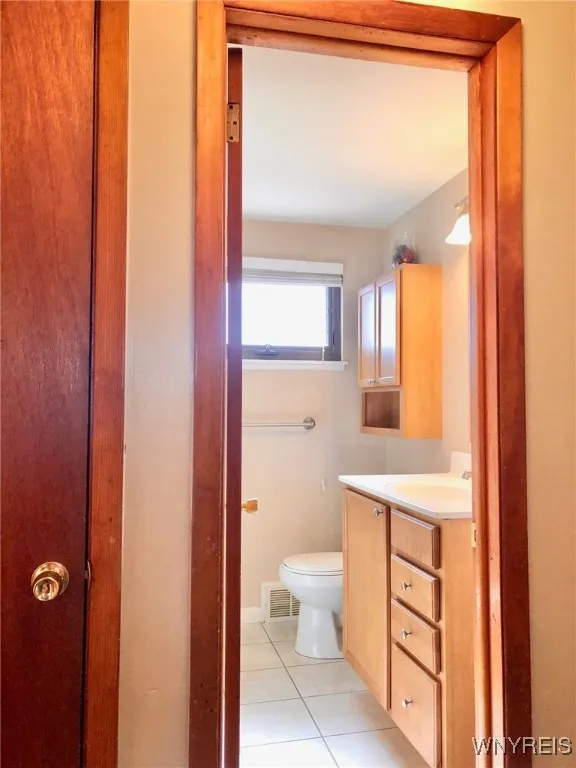 49 Glenside Avenue, Tonawanda-town, New York 14223, Tonawanda, New York 14223, 6 Bedrooms Bedrooms, ,2 BathroomsBathrooms,Residential,Closed,49 Glenside Avenue, Tonawanda-town, New York 14223,0,B1583361