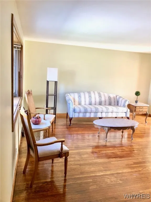 49 Glenside Avenue, Tonawanda-town, New York 14223, Tonawanda, New York 14223, 6 Bedrooms Bedrooms, ,2 BathroomsBathrooms,Residential,Closed,49 Glenside Avenue, Tonawanda-town, New York 14223,0,B1583361