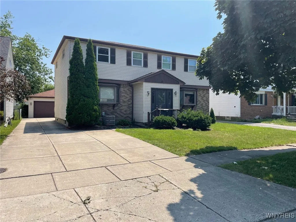 49 Glenside Avenue, Tonawanda-town, New York 14223, Tonawanda, New York 14223, 6 Bedrooms Bedrooms, ,2 BathroomsBathrooms,Residential,Closed,49 Glenside Avenue, Tonawanda-town, New York 14223,0,B1583361
