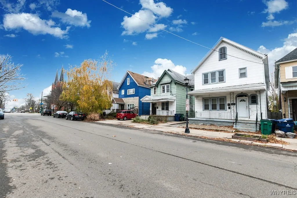 28 York Street, Buffalo, New York 14213, Buffalo, New York 14213, 9 Bedrooms Bedrooms, ,5 BathroomsBathrooms,Residential,Closed,28 York Street, Buffalo, New York 14213,0,B1583400