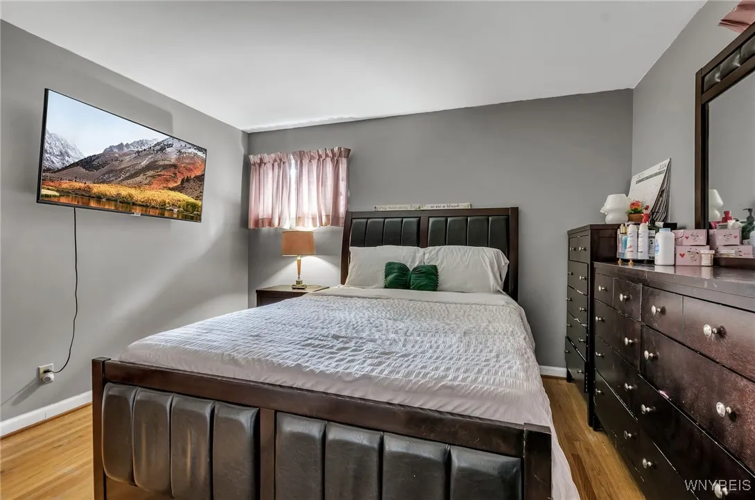 652 Lynbrook Avenue, Tonawanda-town, New York 1415, Tonawanda, New York 14150, 4 Bedrooms Bedrooms, 8 Rooms Rooms,1 BathroomBathrooms,Residential,Closed,652 Lynbrook Avenue, Tonawanda-town, New York 1415,0,B1583321