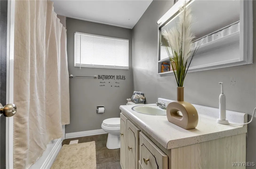 652 Lynbrook Avenue, Tonawanda-town, New York 1415, Tonawanda, New York 14150, 4 Bedrooms Bedrooms, 8 Rooms Rooms,1 BathroomBathrooms,Residential,Closed,652 Lynbrook Avenue, Tonawanda-town, New York 1415,0,B1583321