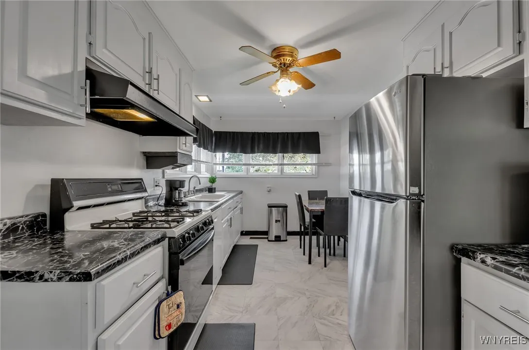 652 Lynbrook Avenue, Tonawanda-town, New York 1415, Tonawanda, New York 14150, 4 Bedrooms Bedrooms, 8 Rooms Rooms,1 BathroomBathrooms,Residential,Closed,652 Lynbrook Avenue, Tonawanda-town, New York 1415,0,B1583321