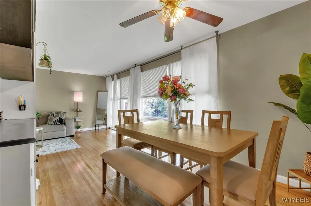 652 Lynbrook Avenue, Tonawanda-town, New York 1415, Tonawanda, New York 14150, 4 Bedrooms Bedrooms, 8 Rooms Rooms,1 BathroomBathrooms,Residential,Closed,652 Lynbrook Avenue, Tonawanda-town, New York 1415,0,B1583321