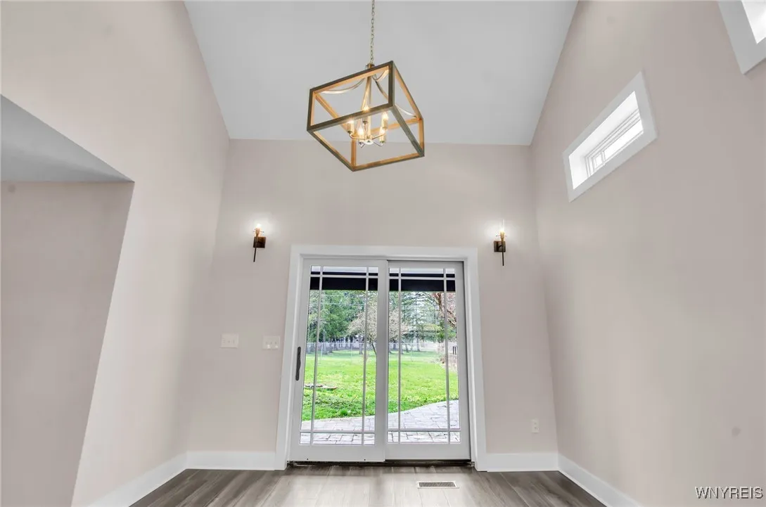 8591 Sunset Drive, Clarence, New York 14221, Clarence, New York 14221, 2 Bedrooms Bedrooms, 8 Rooms Rooms,3 BathroomsBathrooms,Residential,Closed,8591 Sunset Drive, Clarence, New York 14221,0,B1583453