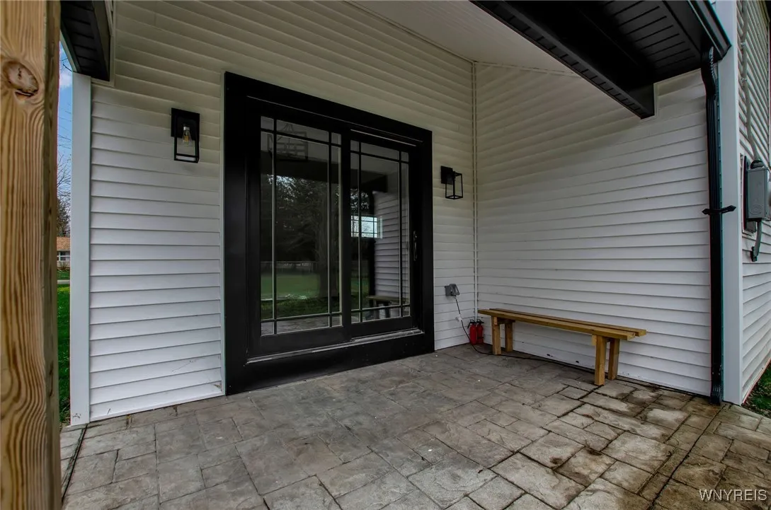 8591 Sunset Drive, Clarence, New York 14221, Clarence, New York 14221, 2 Bedrooms Bedrooms, 8 Rooms Rooms,3 BathroomsBathrooms,Residential,Closed,8591 Sunset Drive, Clarence, New York 14221,0,B1583453