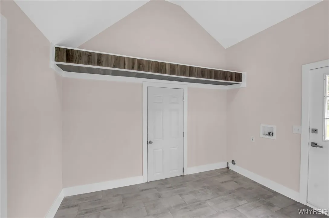 8591 Sunset Drive, Clarence, New York 14221, Clarence, New York 14221, 2 Bedrooms Bedrooms, 8 Rooms Rooms,3 BathroomsBathrooms,Residential,Closed,8591 Sunset Drive, Clarence, New York 14221,0,B1583453