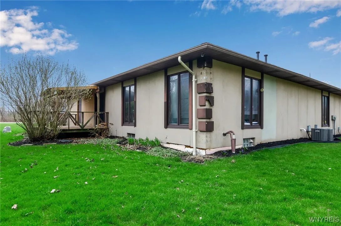 9400 Wehrle Drive Right, Clarence, New York 14031, Clarence, New York 14031, 2 Bedrooms Bedrooms, 6 Rooms Rooms,2 BathroomsBathrooms,Residential Lease,Closed,9400 Wehrle Drive Right, Clarence, New York 14031,0,B1583475